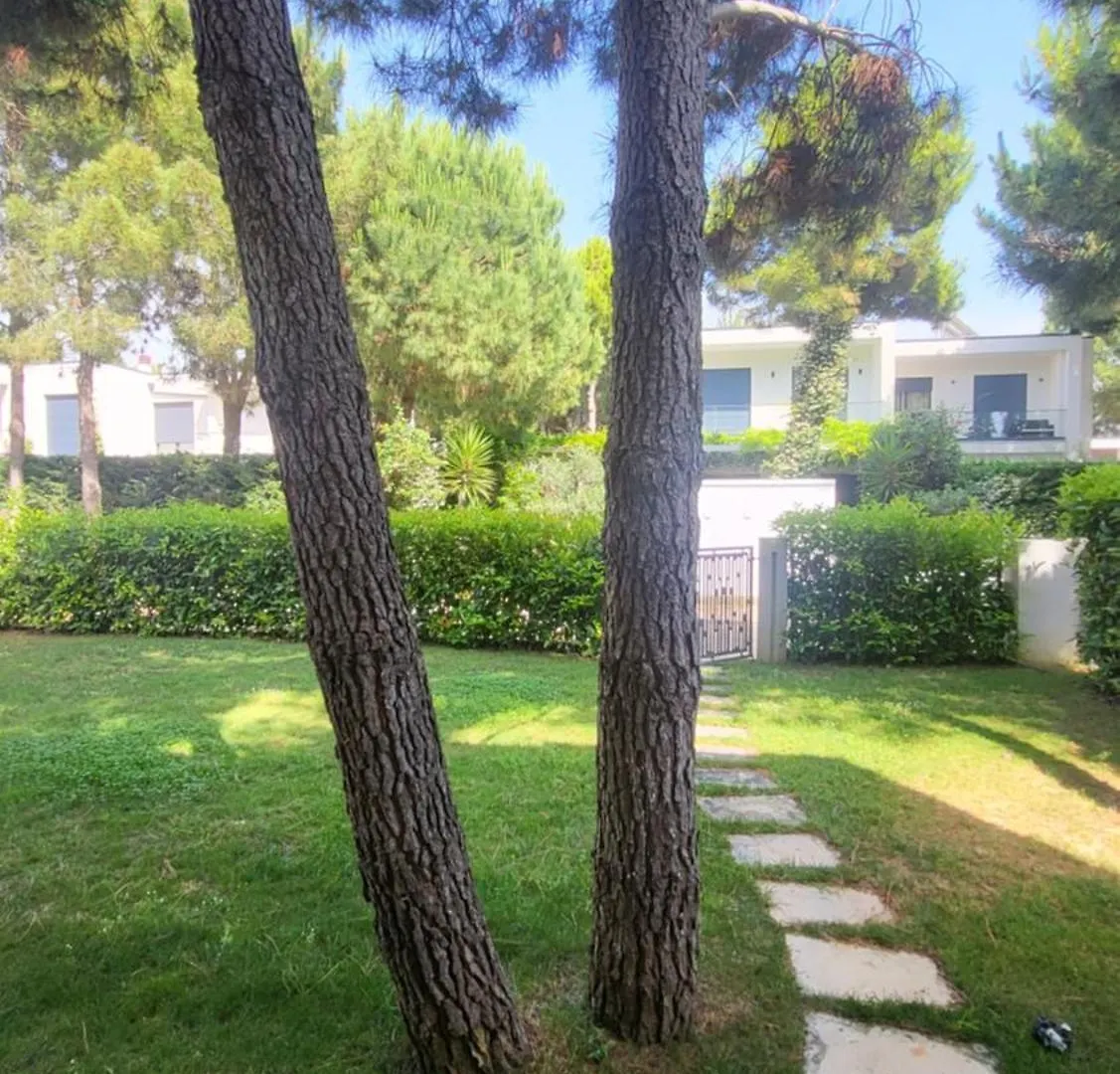 Peonia Villa Valamar Durrës Albánie